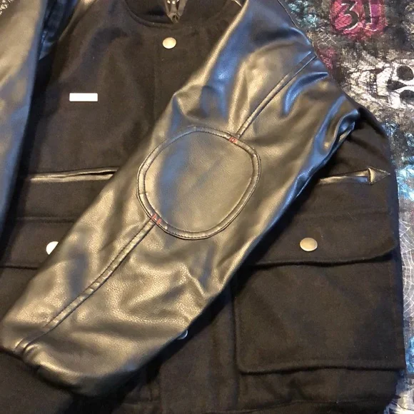 Boys black Sean John jacket - Picture 10 of 11